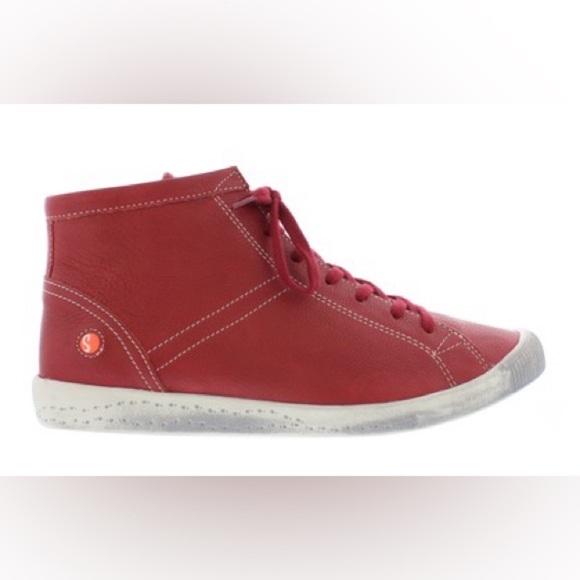 Softinos Indira by Fly London distressed leather sneaker, laceup high-tops, sz 8